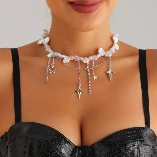 Collana con ciondolo a stella incrociata minimalista con intarsio in strass e lega placcata oro su delicata catena per clavicola da donna
