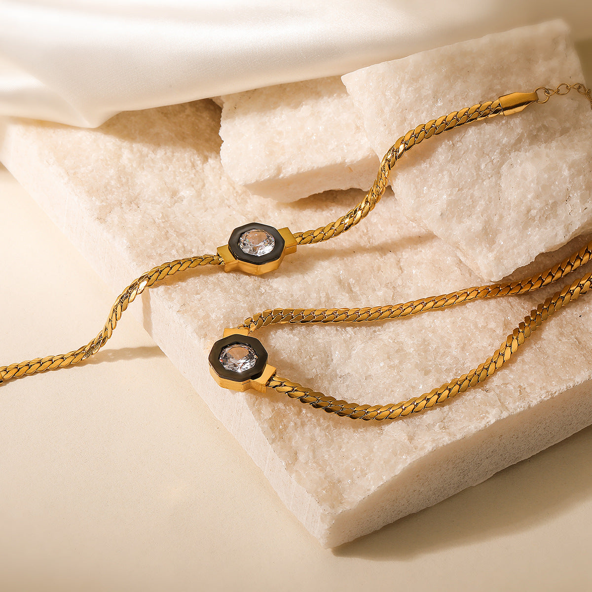 Minimalist Geometric Pendant Necklace for Women Stainless Steel with 18K Gold Plating and Zircon Inlay