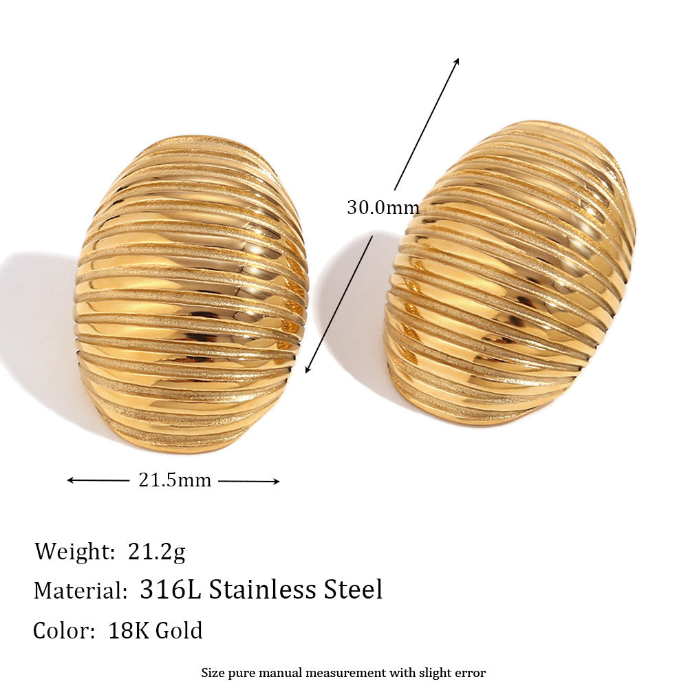 Orecchini da donna in acciaio inossidabile a forma di cuore cavo stile vintage placcati oro 18 carati