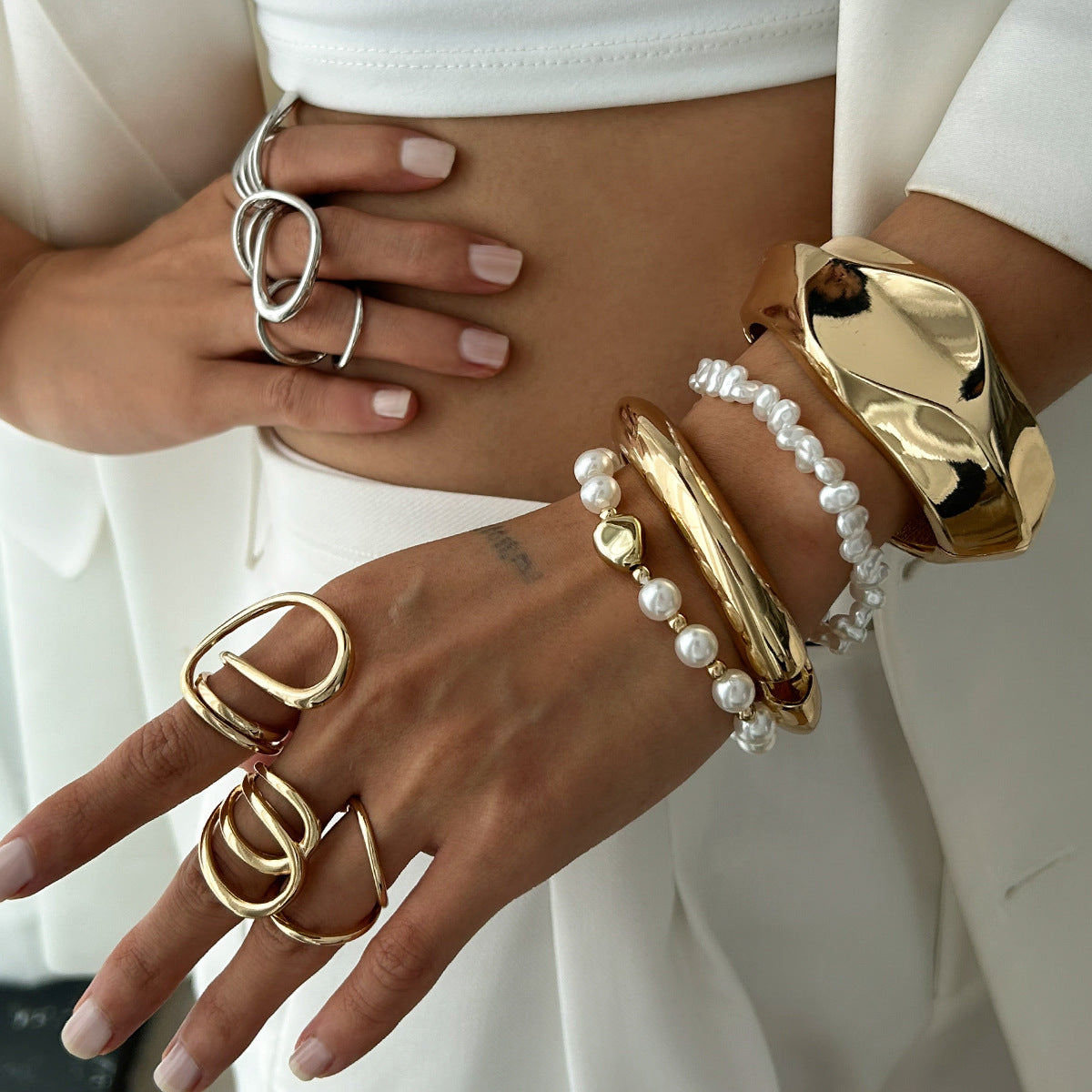 Bracciale a cerchio irregolare geometrico vintage da donna in lega con finitura galvanica