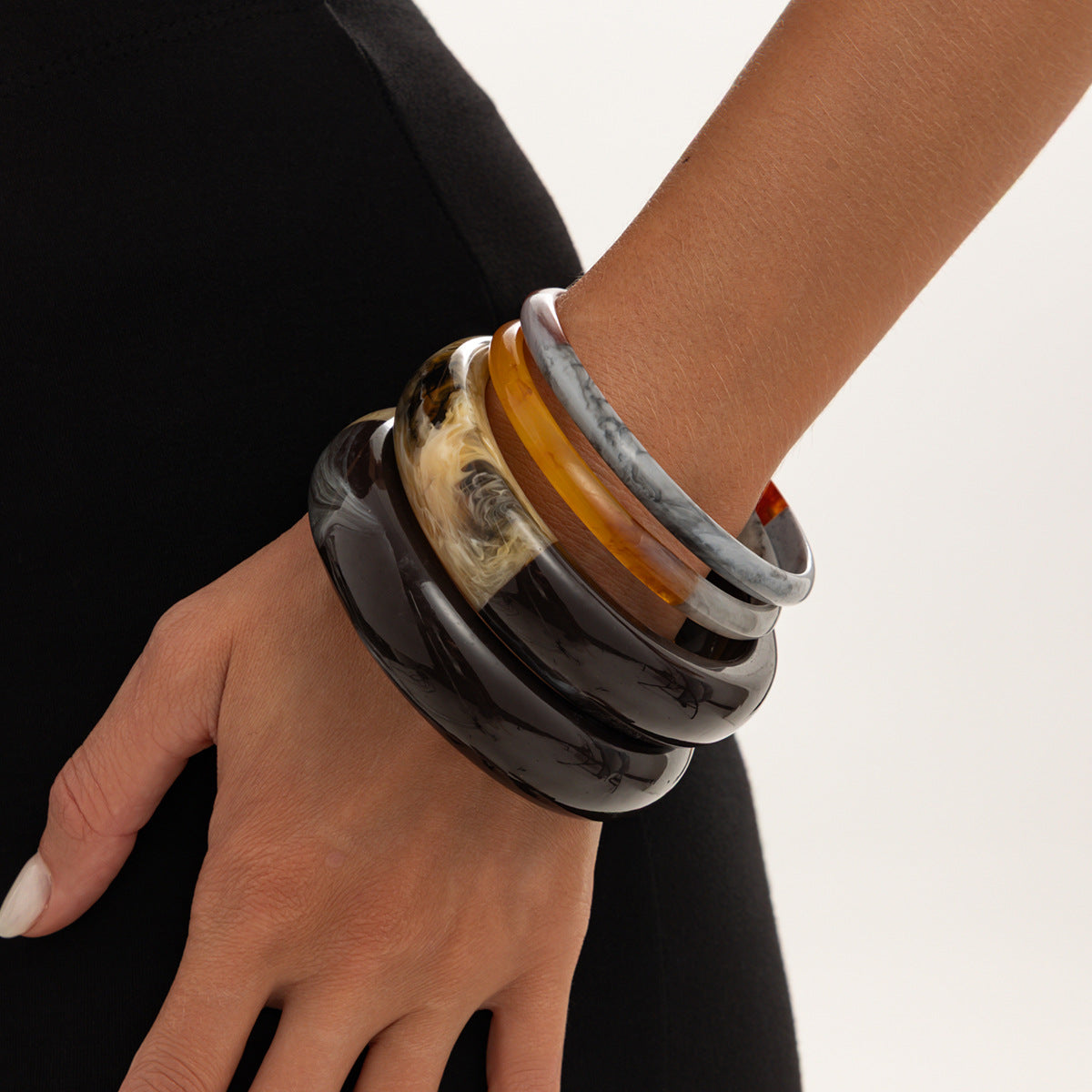 Vintage Geometric Gradient Resin Bangle Bracelet