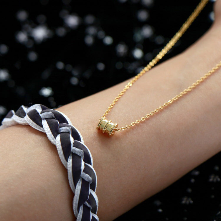 Minimalist Geometric Waist-Shaped Titanium Steel Necklace for Women with 18K Rose Gold Plating and O-Chain
