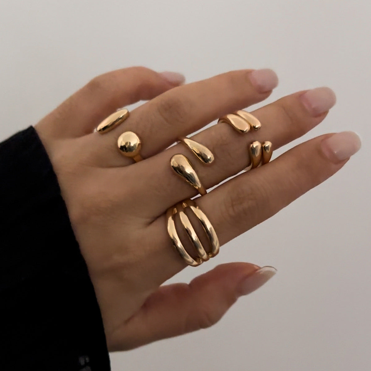 Bracciale a fascia larga geometrico e texturizzato per donna in lega con finitura placcata