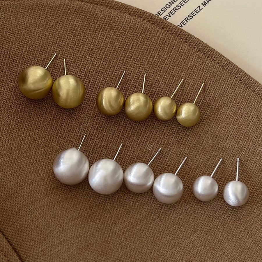 Pendientes Redondos Geométricos Minimalistas para Mujer con Postes de Plata 925 y Base de Cobre Chapado para un Lujo Elegante y Discreto de Uso Diario