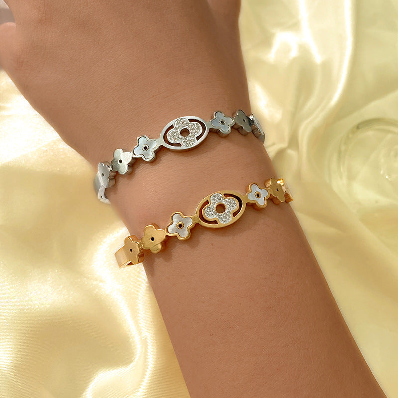 Vintage Punk Micro-Inlaid White Shell Flower Bracelet Titanium Steel Plated Fashion Jewelry