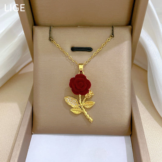 Elegant Rose Flower Shaped Full Rhinestone Pendant Necklace for Women with Titanium Steel Chain and Gold Plating