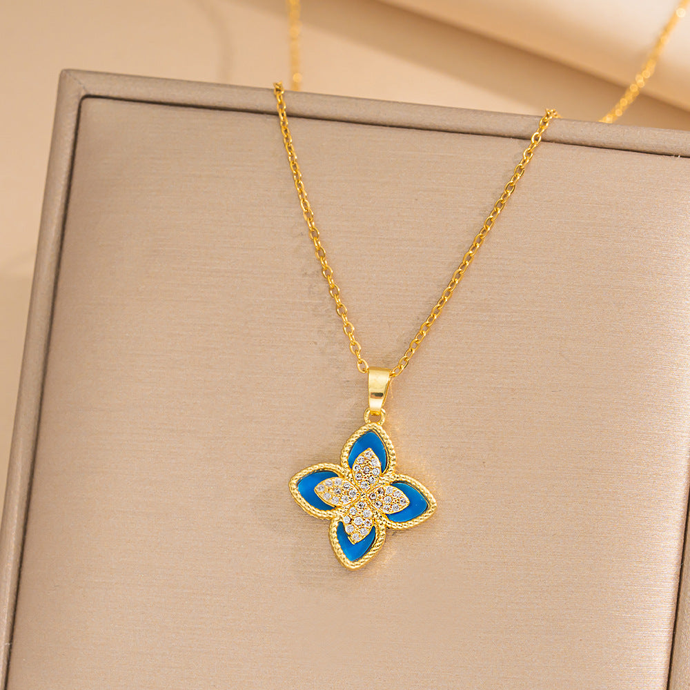 Minimalist Four-Leaf Clover Pendant Necklace in Titanium Steel with Vacuum Plating and Snake Chain for Women