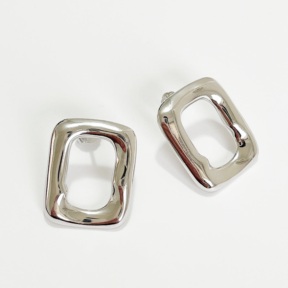 Orecchini Minimalisti in Argento Sterling 925 Placcato Oro Bianco a Forma di Rettangolo Irregolare a Goccia con Intarsio di Perle