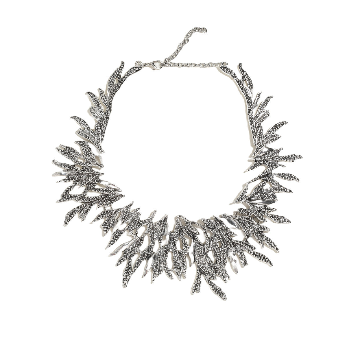 Vintage Style Fan-Shaped Geometric Pendant Necklace for Women with Alloy Chain and Electroplated Finish