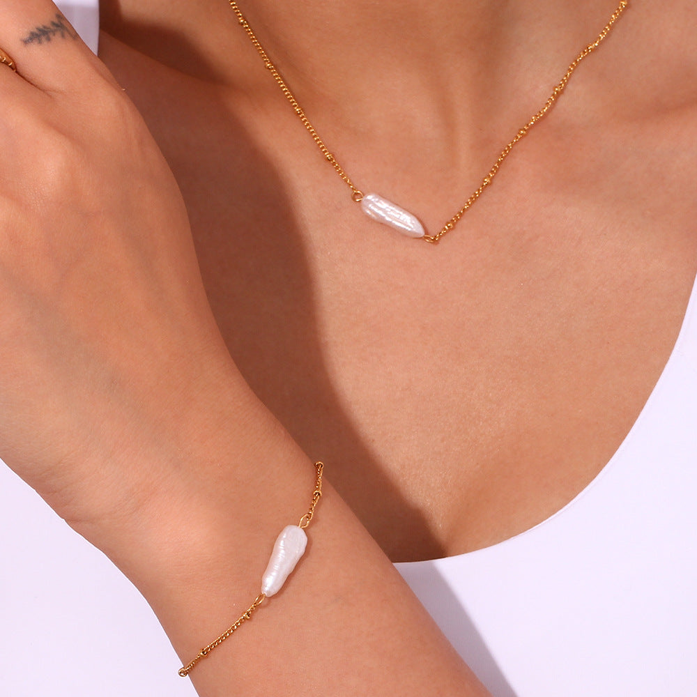 Elegant 18K Gold Plated Geometric Stainless Steel Necklace with Baroque Pearl Pendant