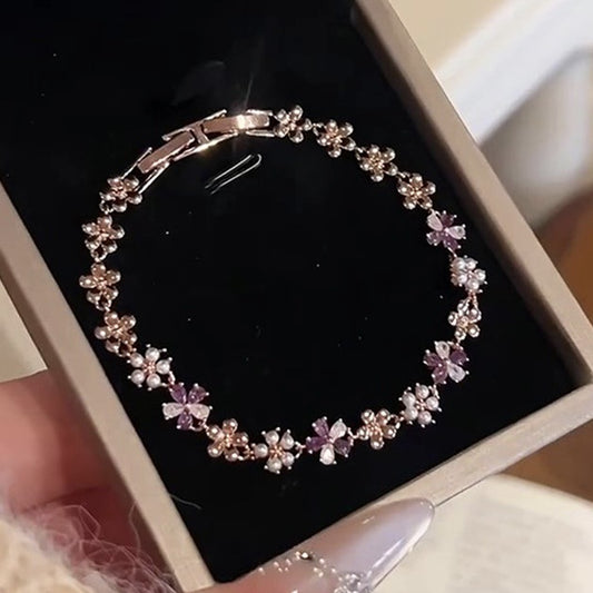 Elegante pulsera floral de perlas con incrustaciones de circonio para mujer, joya de mano de lujo minimalista