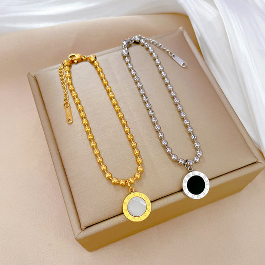 Pulsera minimalista de acero de titanio con cuentas romanas para mujer, con chapado en oro y textura de ondas de agua