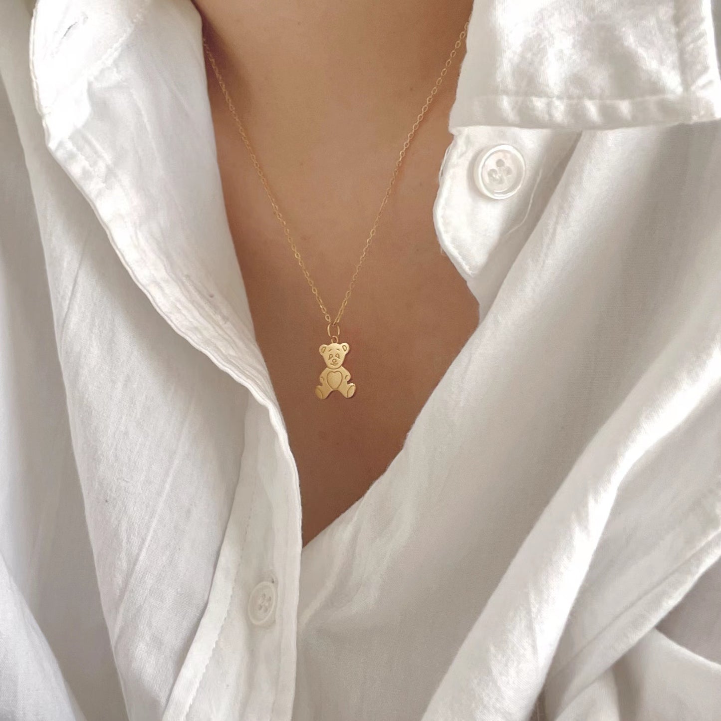Minimalist Bear-Shaped Pendant Necklace in 925 Sterling Silver with Box Chain