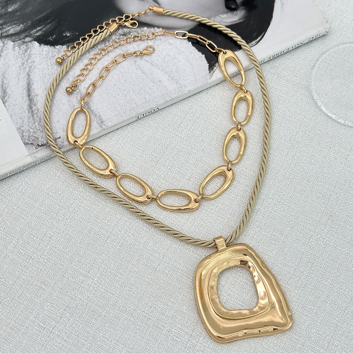 Minimalist Luxury Cross Pendant Alloy Plated Necklace with Faux Pearl Multi-layer Curb Chain for Women