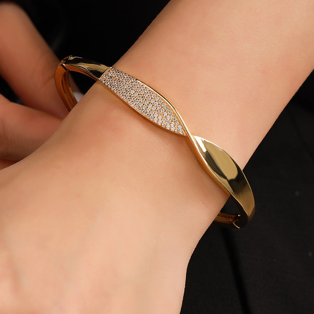 Minimalist Elegant Geometric Leaf Branch Brass Cuff Bracelet with Cubic Zirconia Inlay for Women and Men