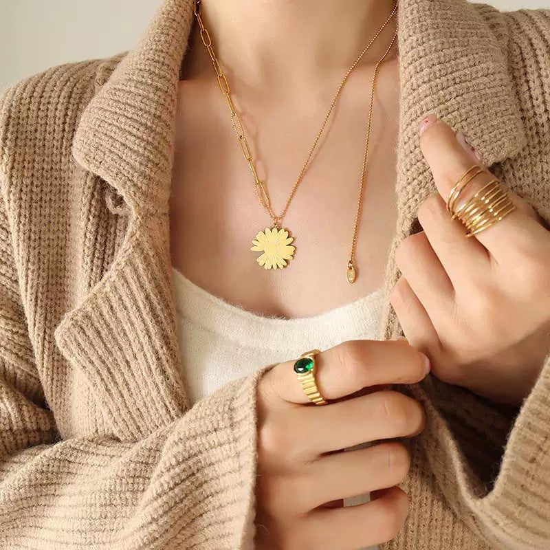 Fashion Minimalist Titanium Steel Plated Floral Daisy Sunflower Long Sweater Chain Necklace for Unisex