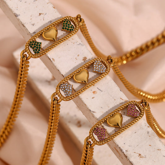 Collar Minimalista de Tres Piezas con Colgante de Corazón Calado en Acero Inoxidable con Chapado en Oro de 18K para Mujer