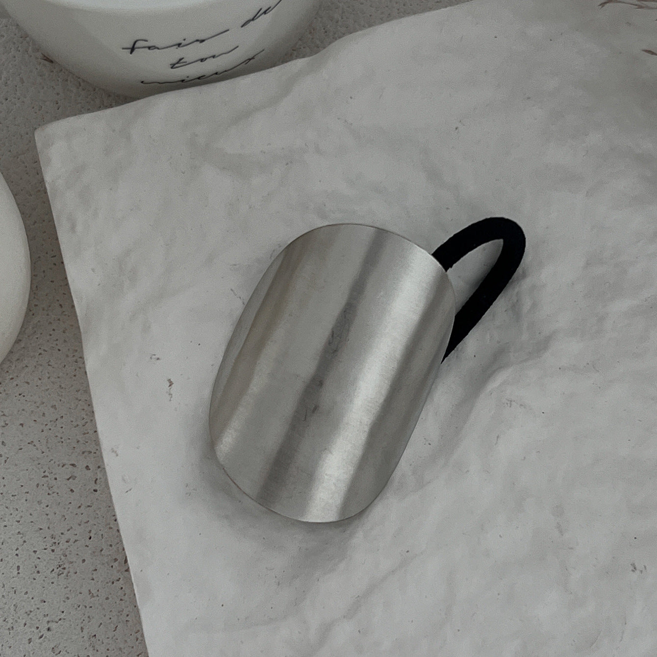 Fermaglio per Capelli Minimalista in Lega e Perle con Finitura Galvanica