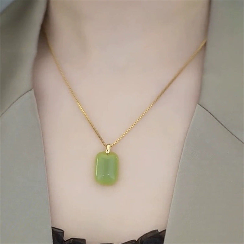 Minimalist Geometric Light Luxury Green Pendant Necklace for Women with Titanium Steel Box Chain