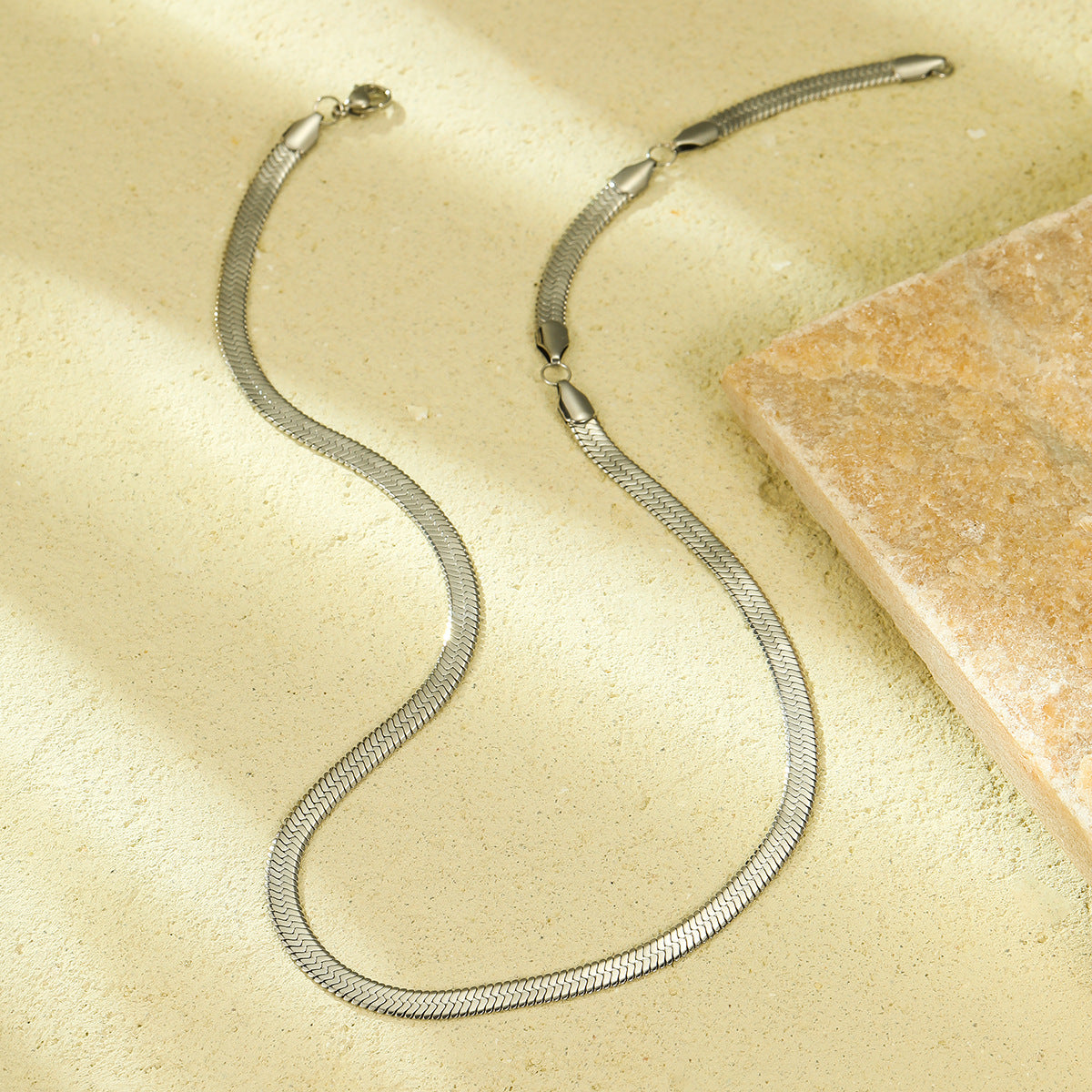 Minimalist Fashion Stainless Steel Snake Chain Necklace for Men and Women