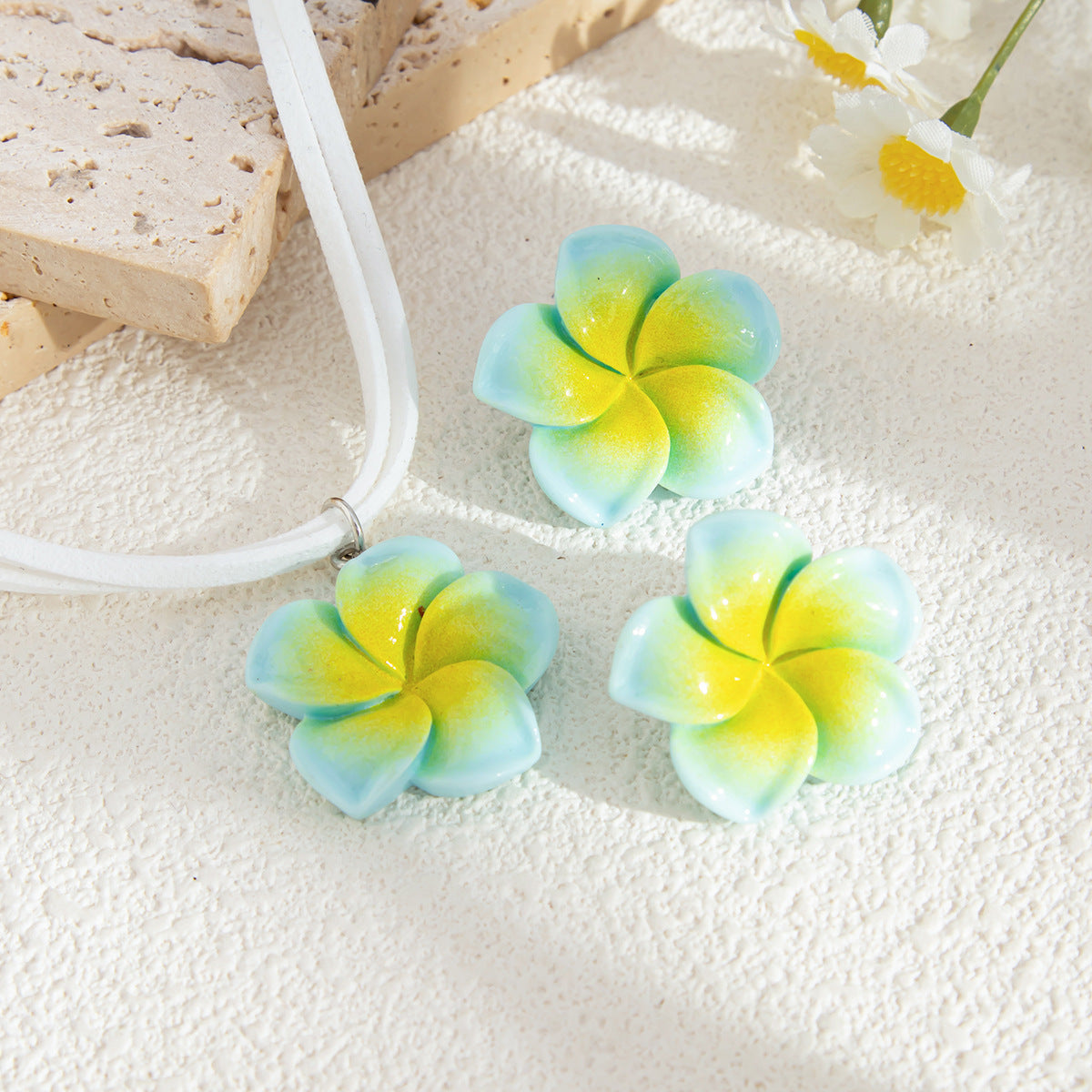 Sweet Floral Acrylic Plated Pendant Necklace for Women