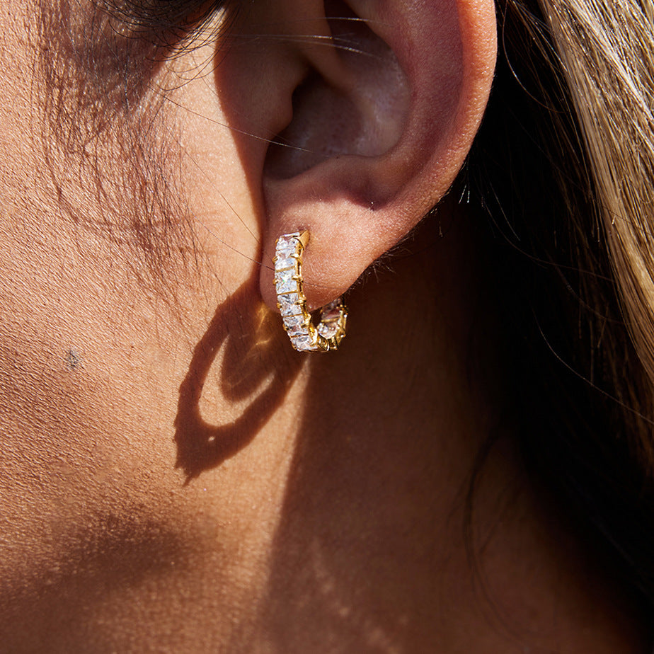 Orecchini a Cerchio Geometrici in Acciaio Inox con Intarsio di Strass per Donna, Gioielli di Moda Placcati in Acciaio al Titanio Ipoallergenico