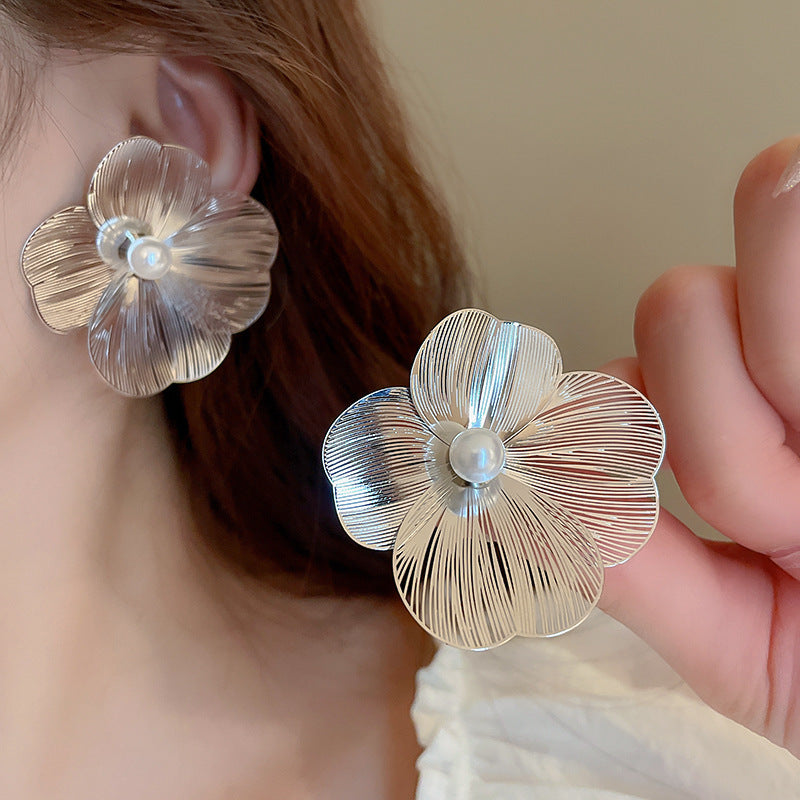 Orecchini a Nappa Geometrici Minimalisti in Metallo Placcato con Perni in Argento Sterling