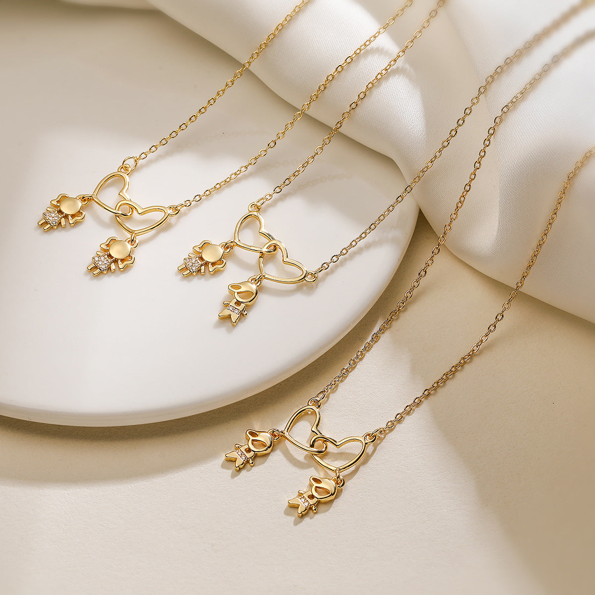 Minimalist Geometric Pendant Necklace for Women and Men, Copper Base with 18K Gold Plating and Zircon Inlay, Versatile Clavicle Chain