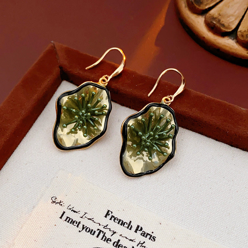 Vintage-Style Irregular Flower Geometric Earrings in Copper with Electroplating for Women