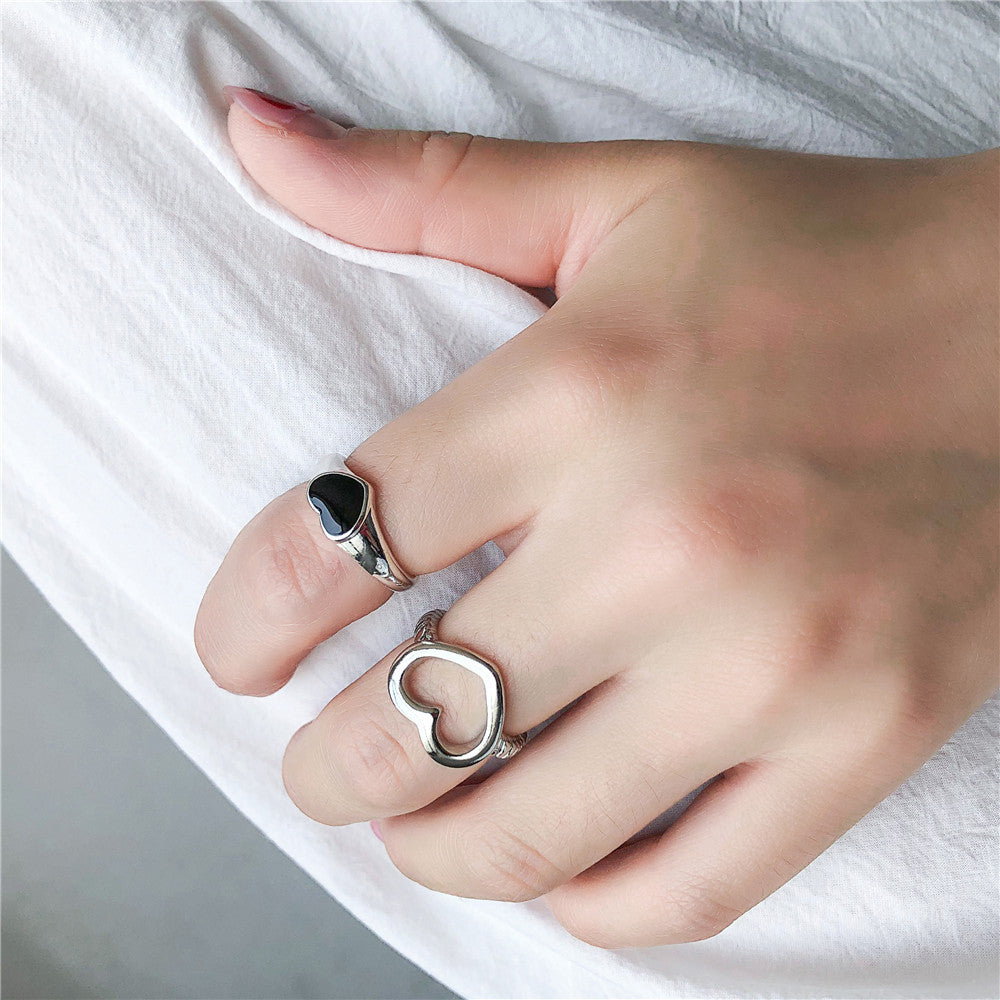 Vintage Black Heart Geometric Alloy Drip Oil Ring for Women
