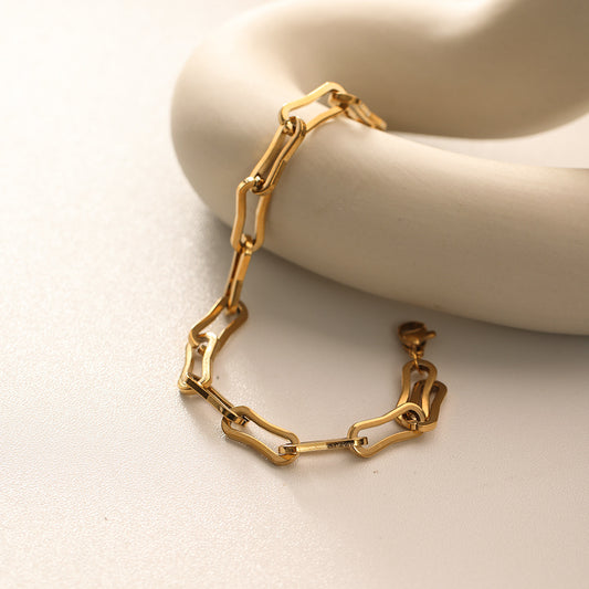 Punk Style Adjustable U-Shaped Geometric Bracelet for Women and Men Made of 316 Stainless Steel with 18K Gold Plating