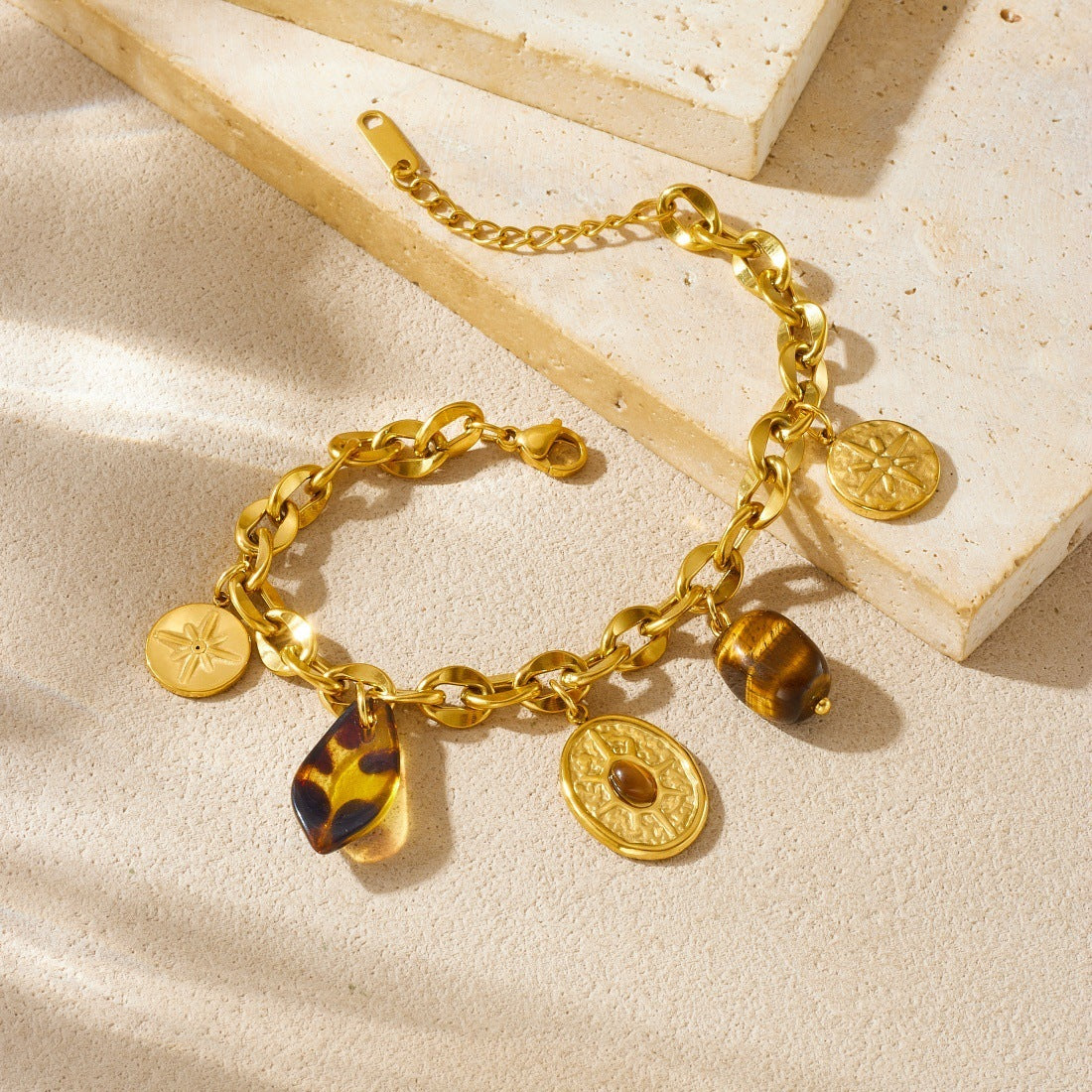 Vintage Gold Plated Stainless Steel Oval Eight-Pointed Star Compass Pendant Cuban Link Chain Bracelet for Women