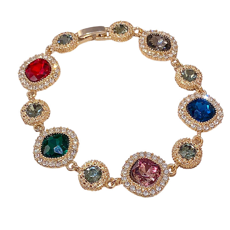 Vintage Geometric Rhinestone Inlay Alloy Bracelet for Women