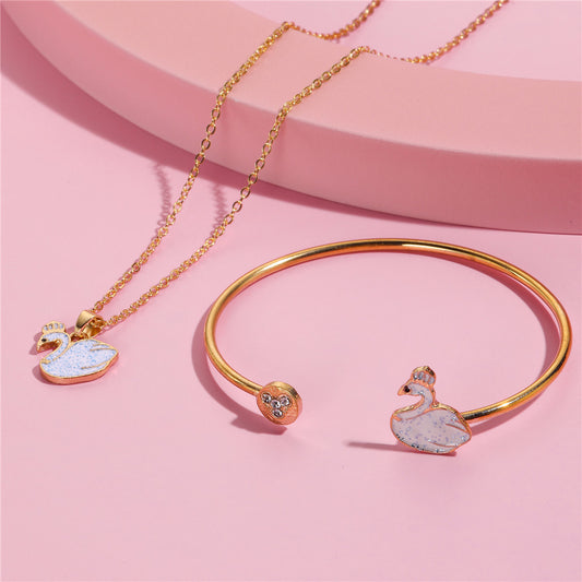 Sweet Cartoon Animal Style Alloy Swan and Unicorn Pendant Necklace Set with Enamel Finish for Girls
