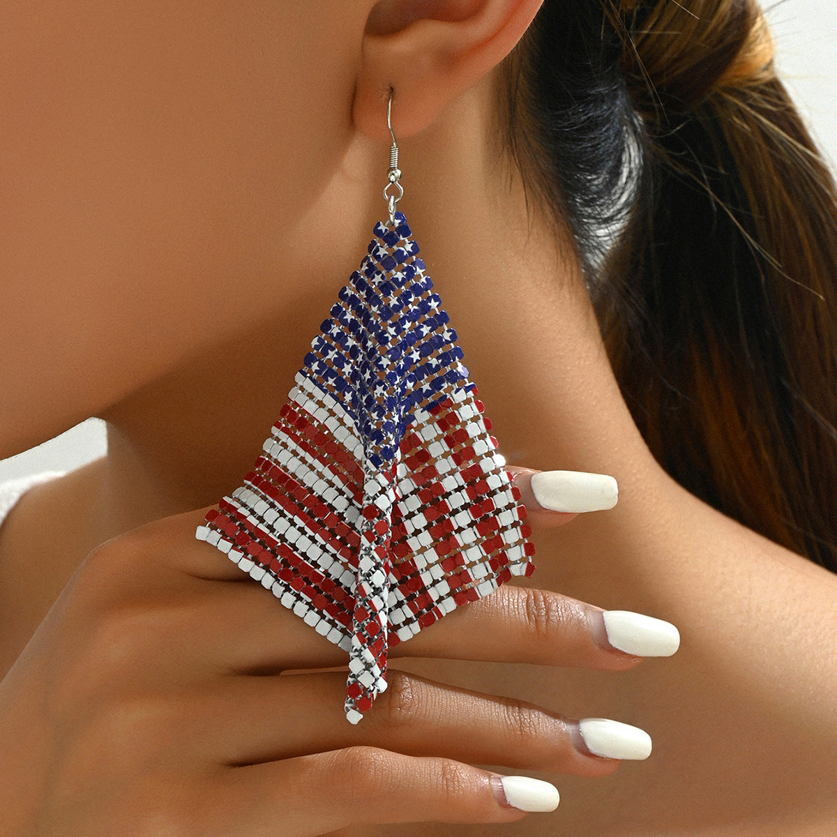 Street Style Heart and Star Shaped Alloy Stud Earrings with Zircon Inlay for Unisex Wear