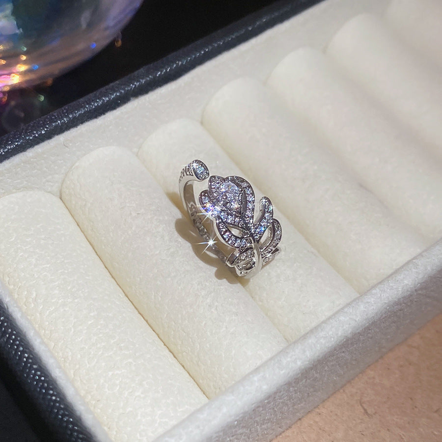 Anello aperto minimalista di lusso e set di ear cuff in foglia di rame con intarsio di zirconi per donna