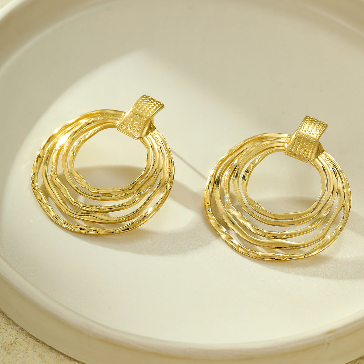 Orecchini da donna in acciaio inossidabile con cerchio geometrico vuoto, finitura placcata, stile vintage