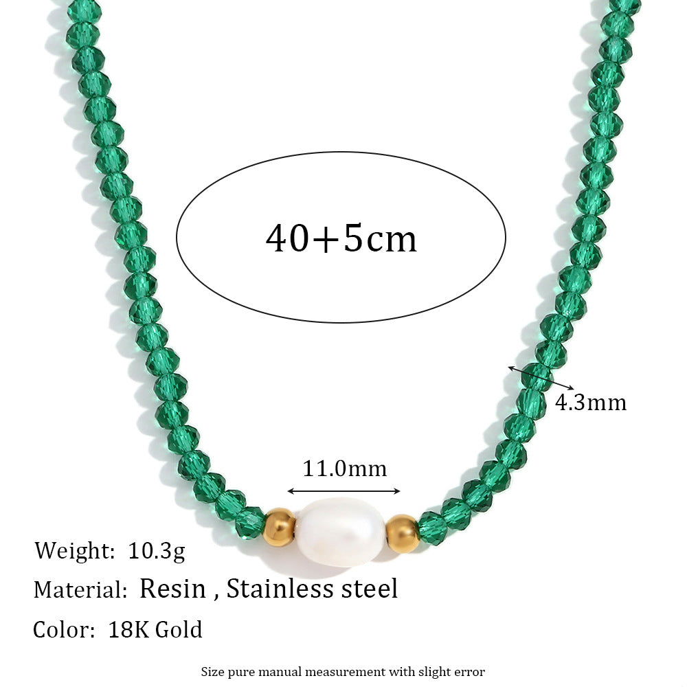 Collana da donna alla moda minimalista geometrica verde Mamba in acciaio inossidabile con singola perla d'acqua dolce e perline di cristallo