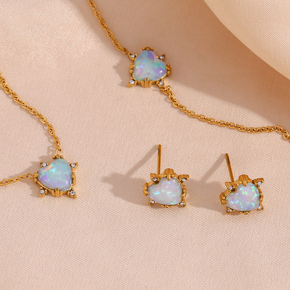 Set Collana Vintage a Forma di Cuore in Acciaio Inossidabile Placcato Oro con Pendente, Orecchini e Bracciale da Donna