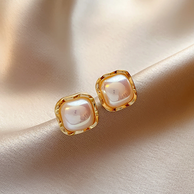 Chic Vintage Pearl Stud Earrings with Floral Bow Leaf Diamond Drop Geometric and Animal Motifs in Steel Posts