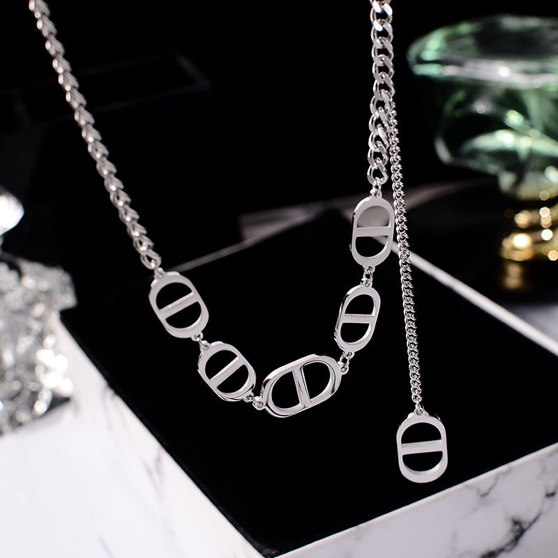 Minimalist Geometric Titanium Steel Necklace for Women with Vacuum Plated Finish and Cross Chain Design