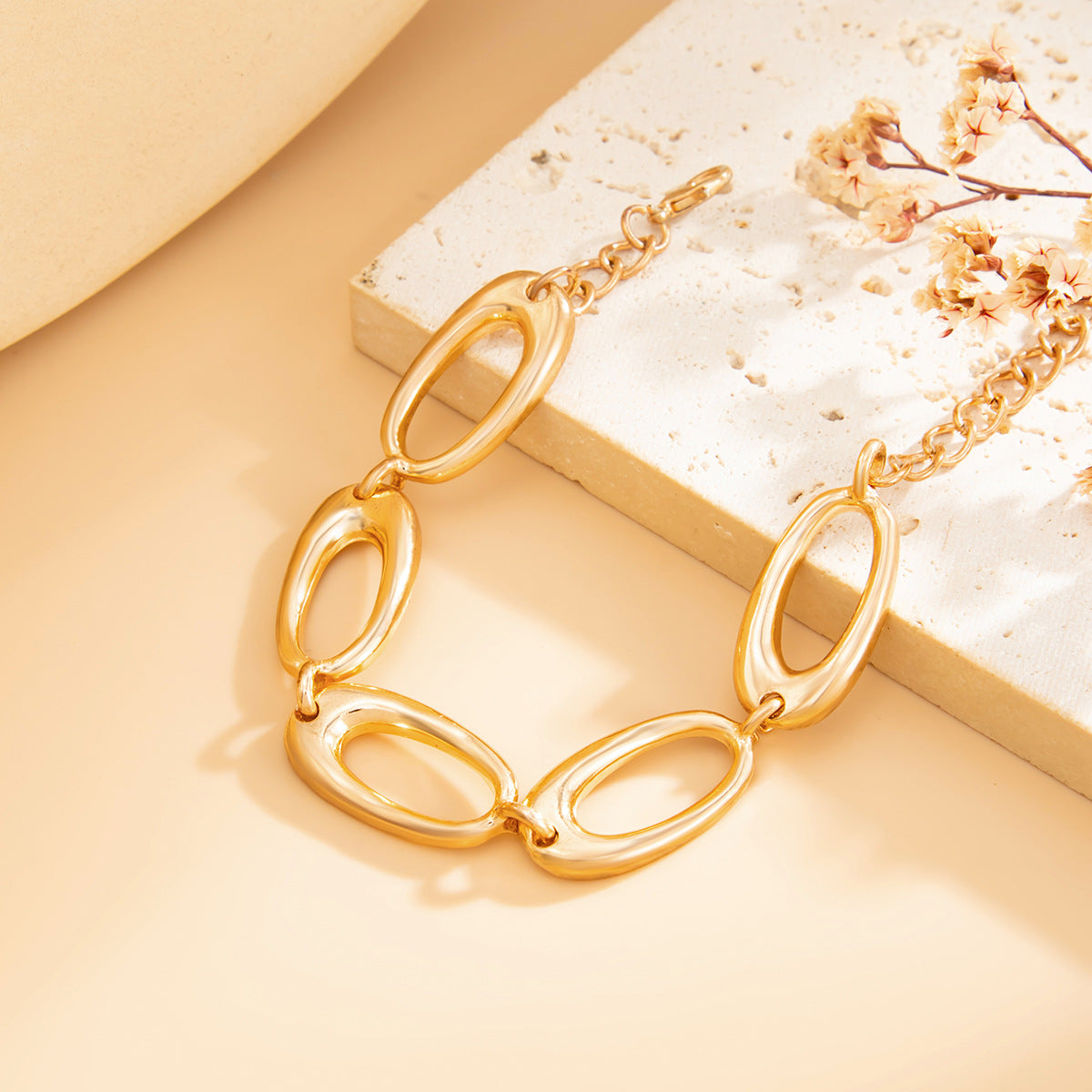 Minimalist Geometric Round Oval Alloy Plated Pendant Necklace Cable Chain for Women