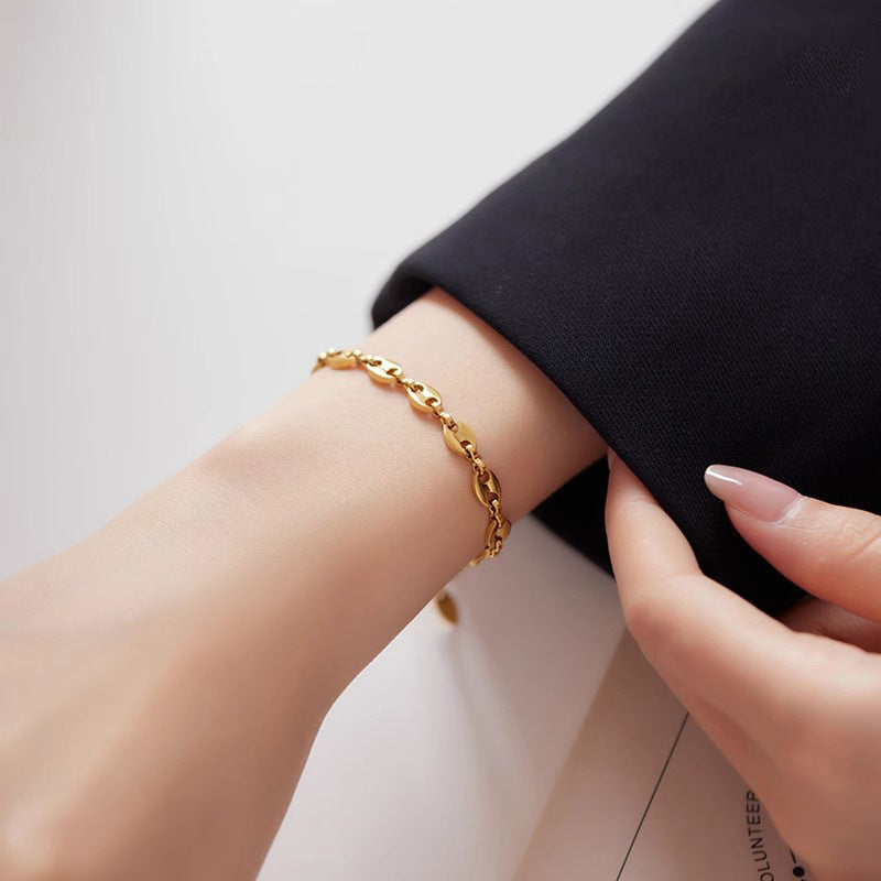 Bracciale da donna stile vintage con naso di maiale, in lega di rame, finitura galvanizzata, con accenti a foglia e petalo, stile streetwear minimalista