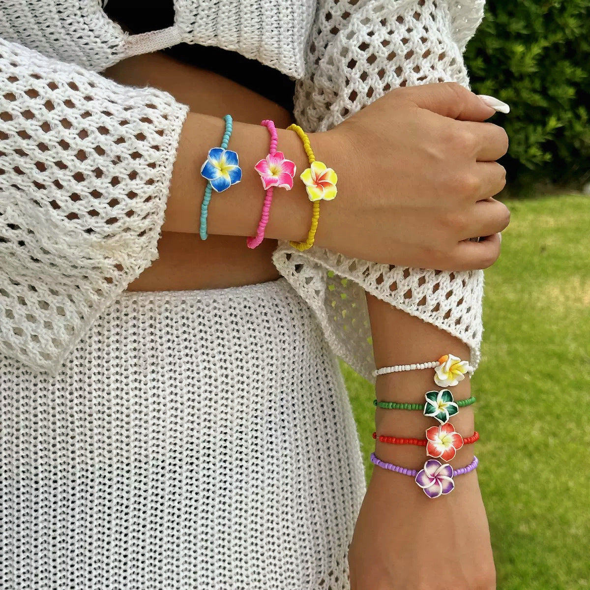 Bohemian Minimalist Gradient Floral Resin Beaded Bracelet
