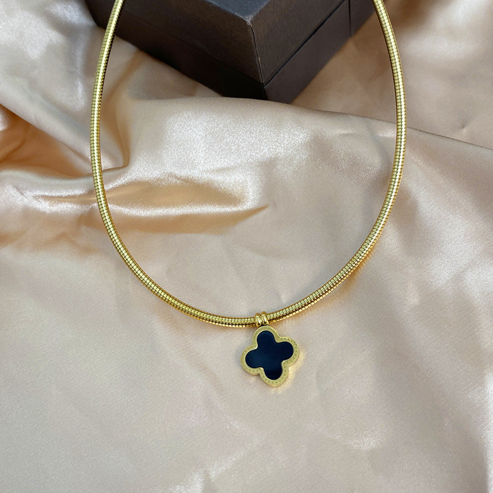 Collana girocollo minimalista con numeri romani in acciaio al titanio con catena a serpente per donne e uomini