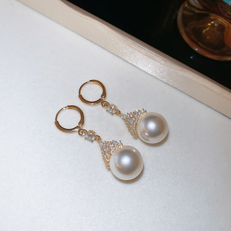 Set collana con pendente a perla rotonda minimalista placcato oro con orecchini abbinati a lobo da donna