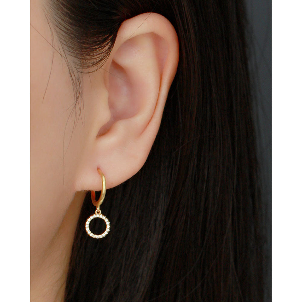 Orecchini a cerchio minimalisti da donna in argento sterling 925 con intarsio rotondo geometrico di strass