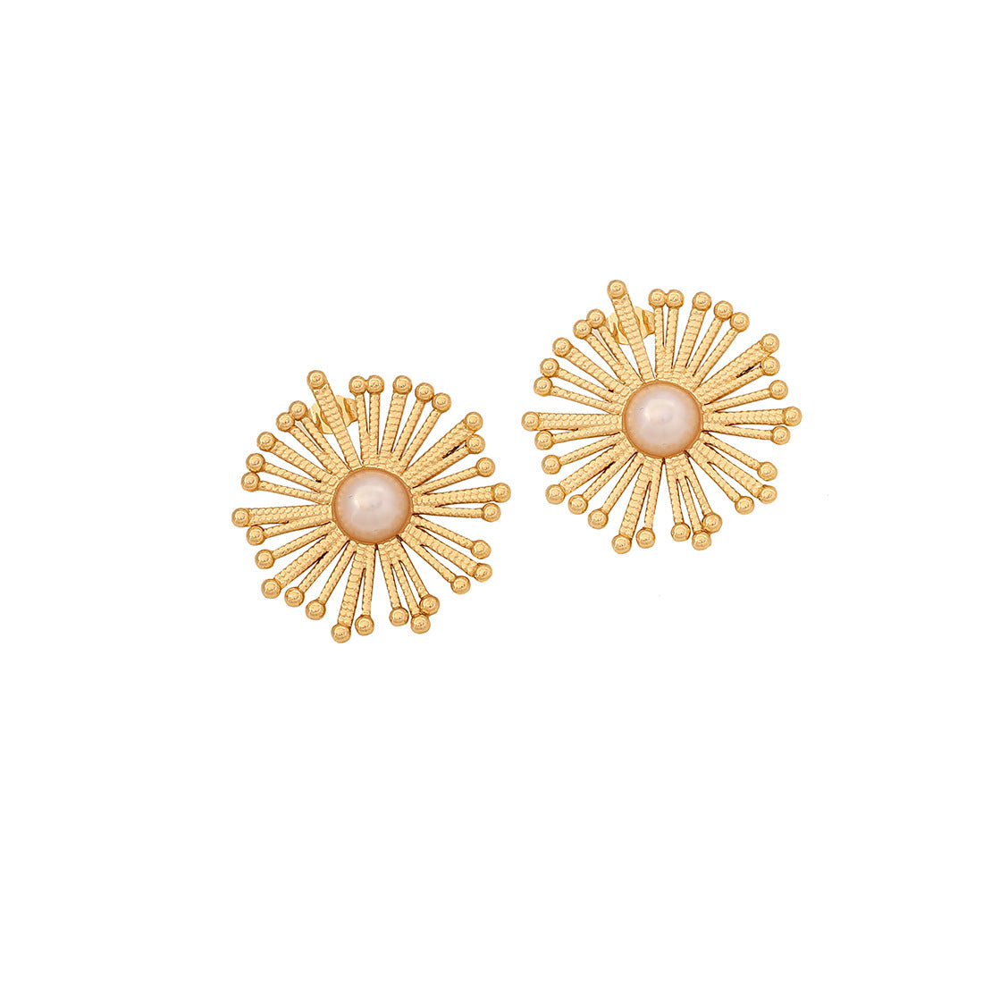 Fashionable Heart-Shaped Stainless Steel Stud Earrings with Plated Finish for Women