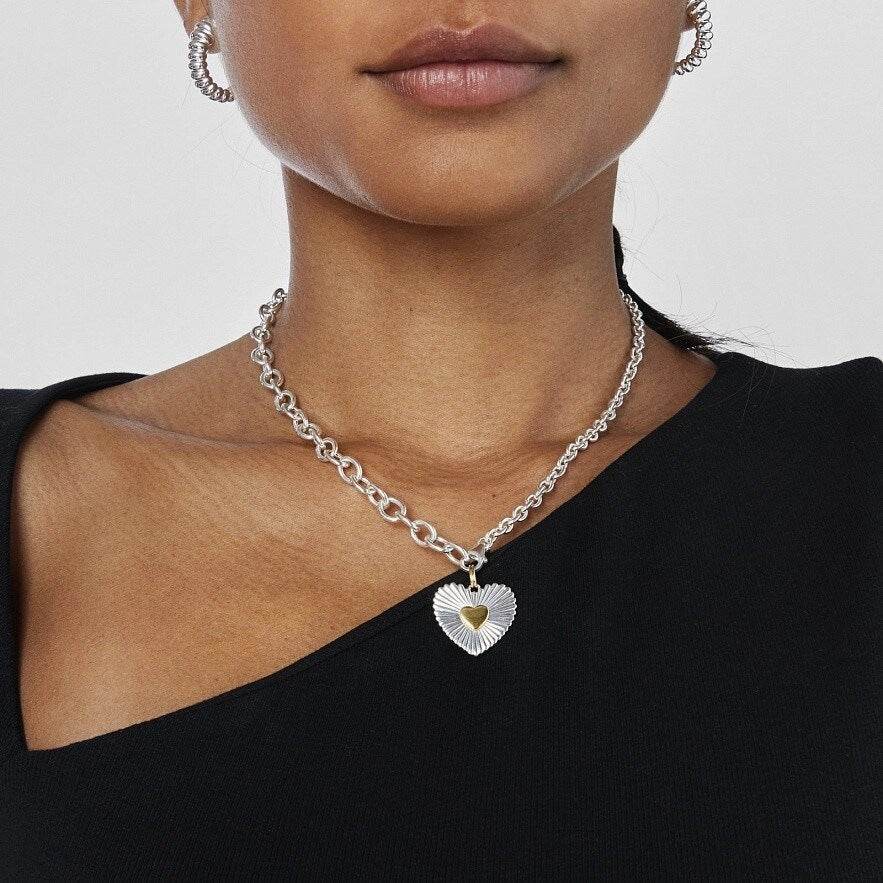 Set di gioielli da donna con ciondolo in acciaio inossidabile, collana minimalista in acciaio al titanio a forma di cuore con finitura placcata