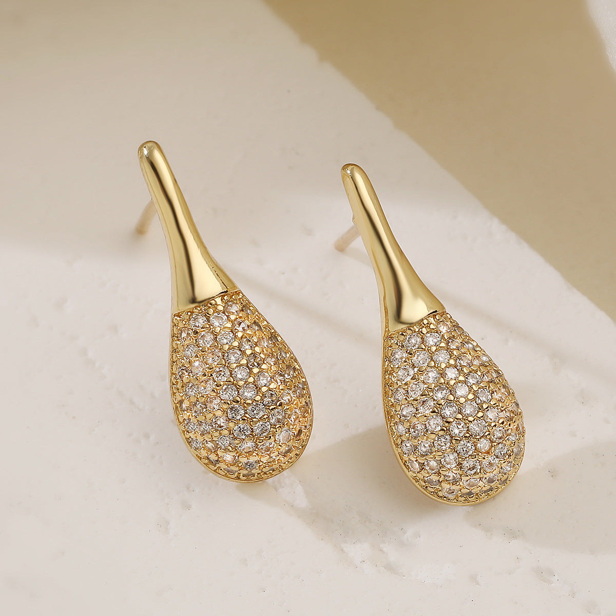 Minimalist 18K Gold Plated Brass Teardrop Geometric Cubic Zirconia Stud Earrings for Women